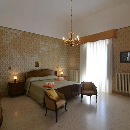 בית הארחה Basilicata Host To Host-casa Eleonora פיסטיצ'י